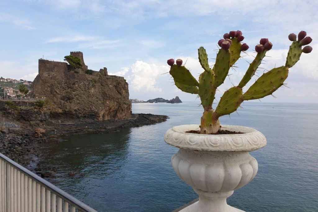 Casa Alessia Apartment Aci Castello Luaran gambar